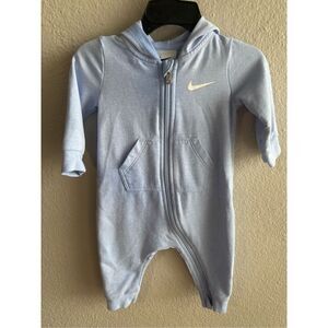 ❤️Nike Baby Boy’s Essential Hooded Coverall 6M